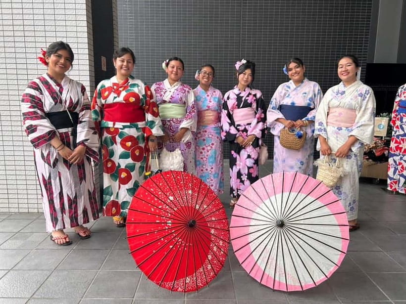 Kyoto: Kimono Rental and Matcha Experience - Tea in a tatami room at Ichinenzaka 362 Café
