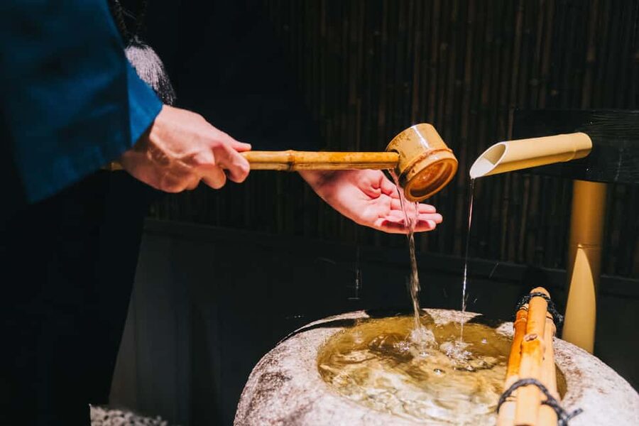 Kyoto: Kimono Tea Ceremony at Orizuruya Gion - The staff and teaching style