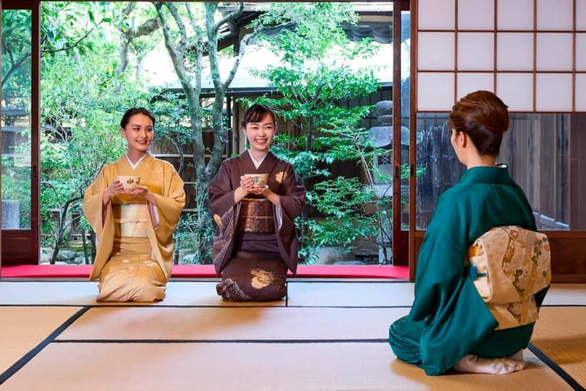 Kyoto: Kimono Tea Ceremony with Matcha and Sweet - Choosing a Kyoto kimono for the ceremony