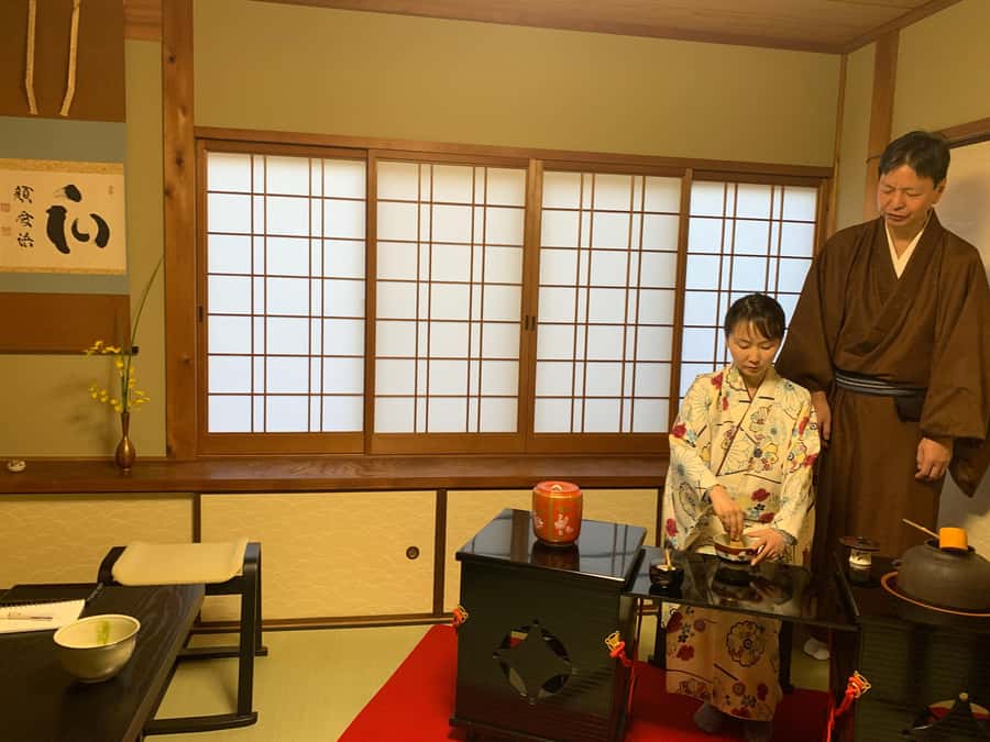 Kyoto Ninenzaka: Tea Ceremony in Old Townhouse with Chairs - What happens during the 50 minutes