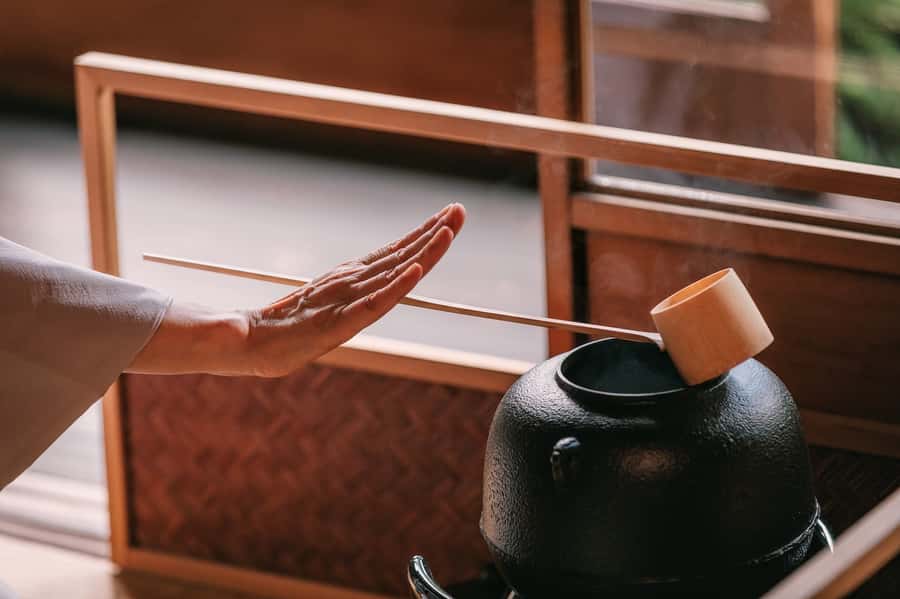 Kyoto: Private Tea Ceremony with a Garden View - Planning your visit around the hour