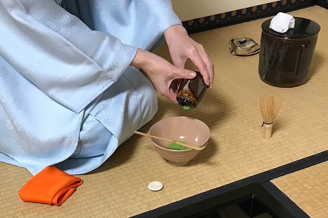 Kyoto: Quiet and Graceful Tea Ceremony - Watching the matcha preparation