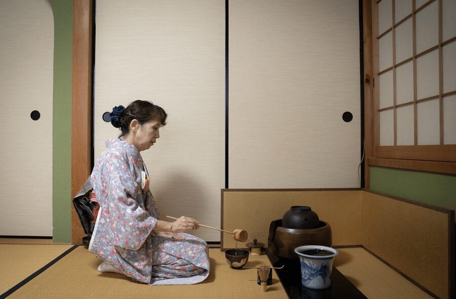 Kyoto: Tea Ceremony Experience in a Small Tea Room - Why this one-hour tea ceremony works