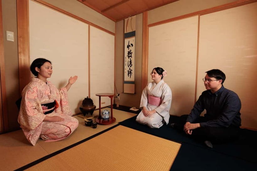 Kyoto: Tea Ceremony Experience - The opening lesson: matcha, utensils, and the room