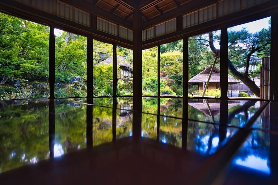Kyoto: Tea Ceremony in a Traditional Tea House in Kiyomizu - Making your own bowl of matcha