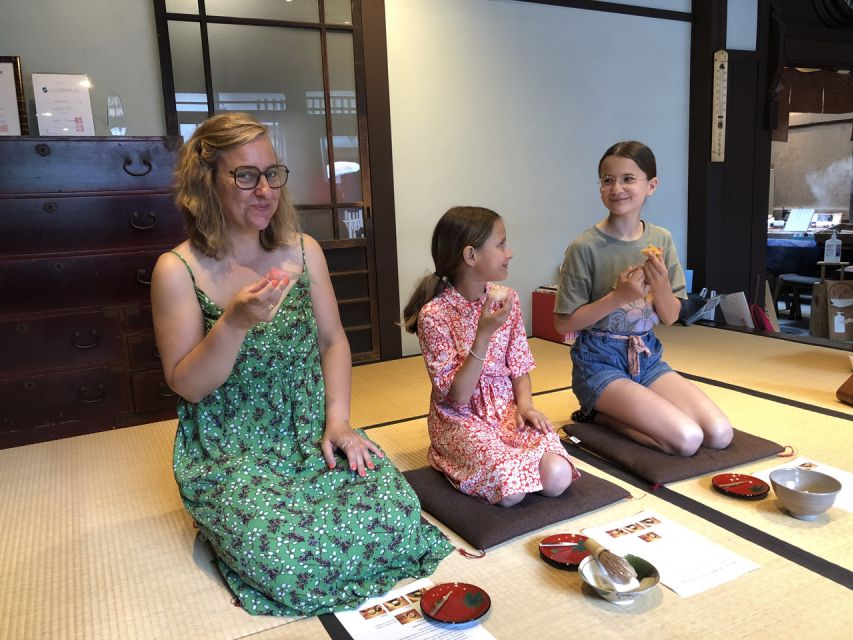 Kyoto: Tea Ceremony Meditation - Make Matcha with Tea Master - Entering the Kyoto townhouse