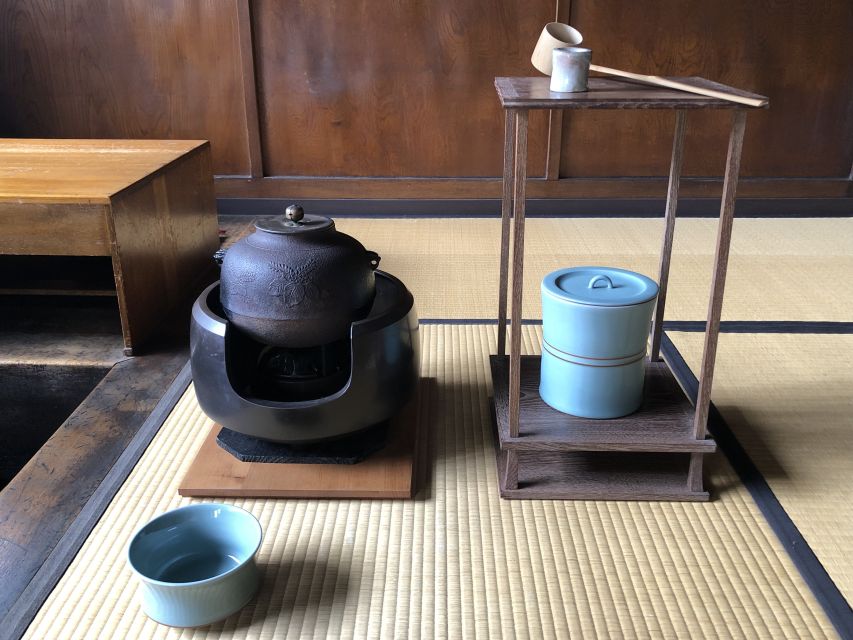 Kyoto: Tea Ceremony Meditation - Make Matcha with Tea Master - Watching the Omotesenke demonstration