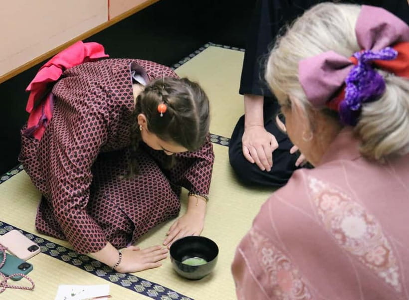 Learn Zen in a class of making Matcha tea near Osaka Castle - Entering Samurai Honor in Osaka