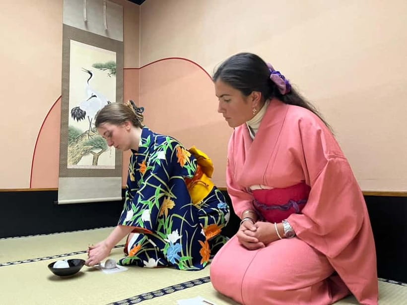 Learn Zen in a class of making Matcha tea near Osaka Castle - Planning around Osaka Castle