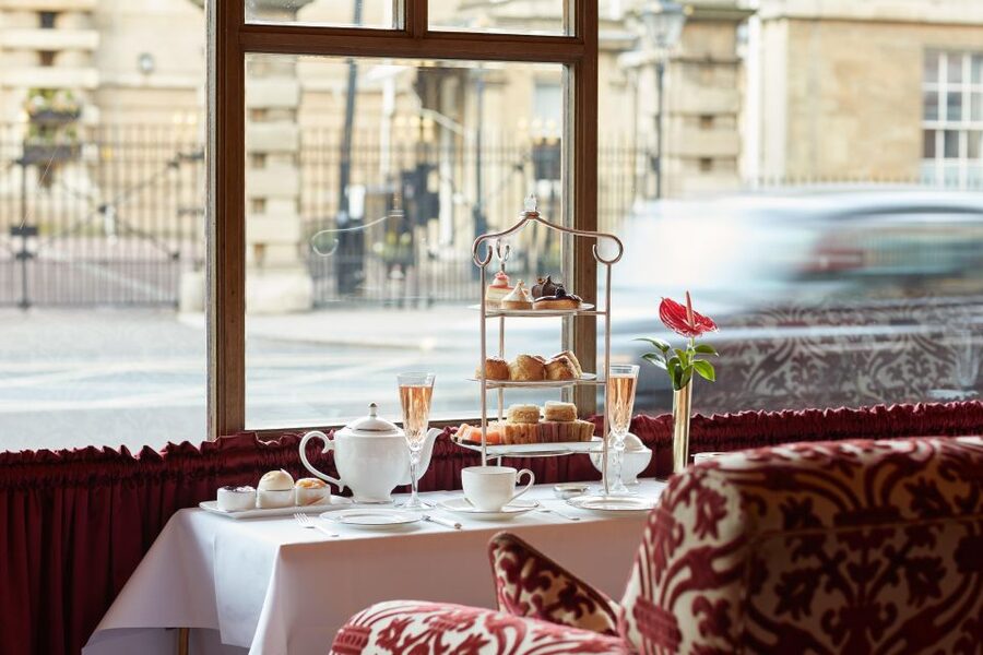 London: Afternoon Tea at The Rubens at the Palace - Choosing tea, coffee, or Champagne