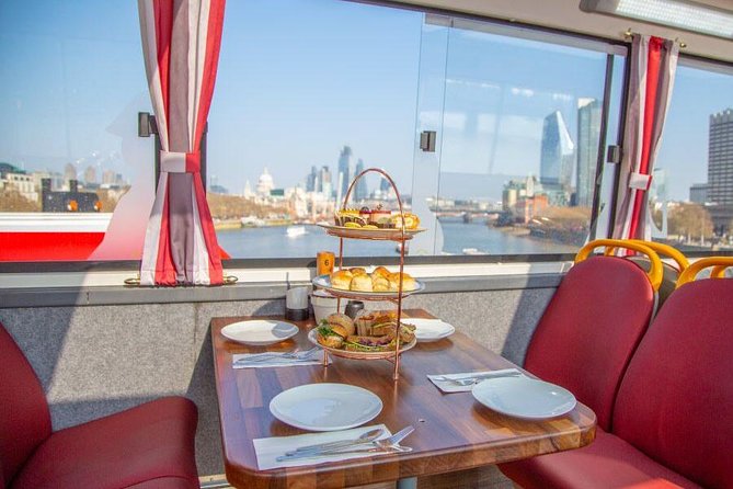 London Afternoon Tea Bus and Panoramic Tour on Lower Deck - Piccadilly Circus and the West End