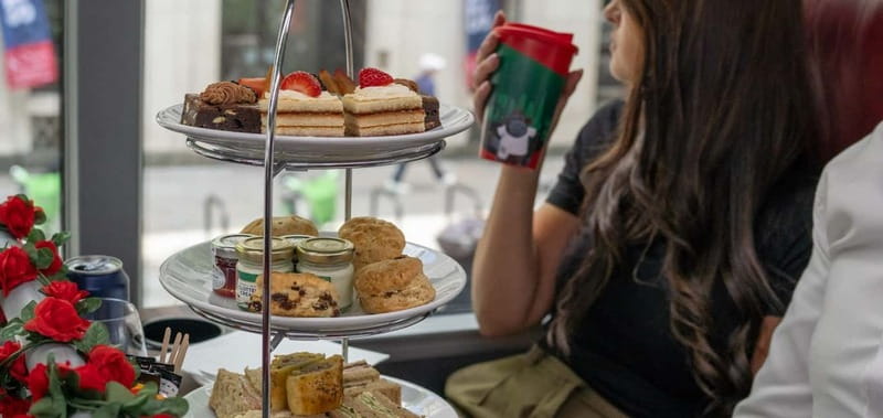 London: Afternoon Tea Bus Tour & London Eye Option - Choosing your seat and handling the view problem