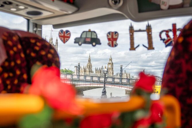 London: Afternoon Tea Bus Tour with Prosecco & London Eye Option - What arrives on your afternoon tea stand