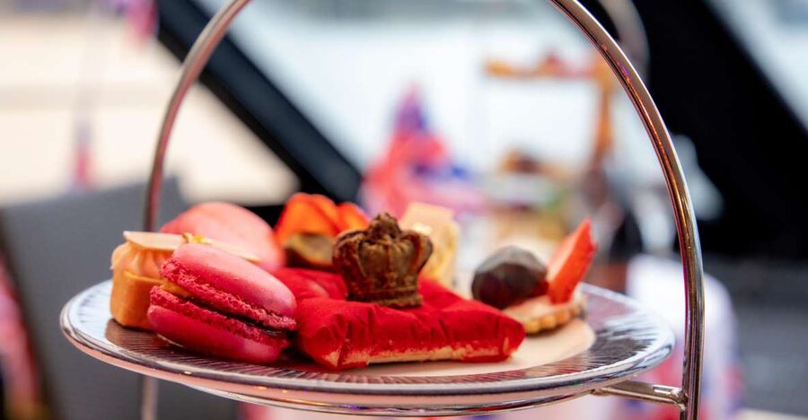 London: Afternoon Tea Cruise on the River Thames - Why this Thames cruise works so well