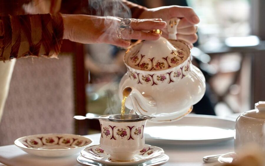 London Afternoon Tea, Fast-Track Kensington Palace Tickets - The two-hour option: tea without palace admission