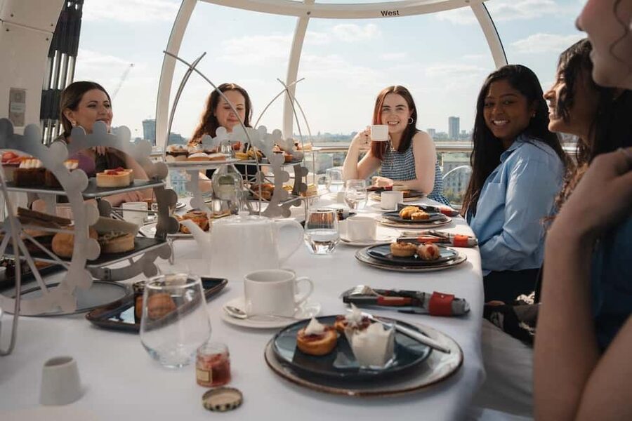 London: Afternoon Tea on the London Eye - Timing the Two Rotations