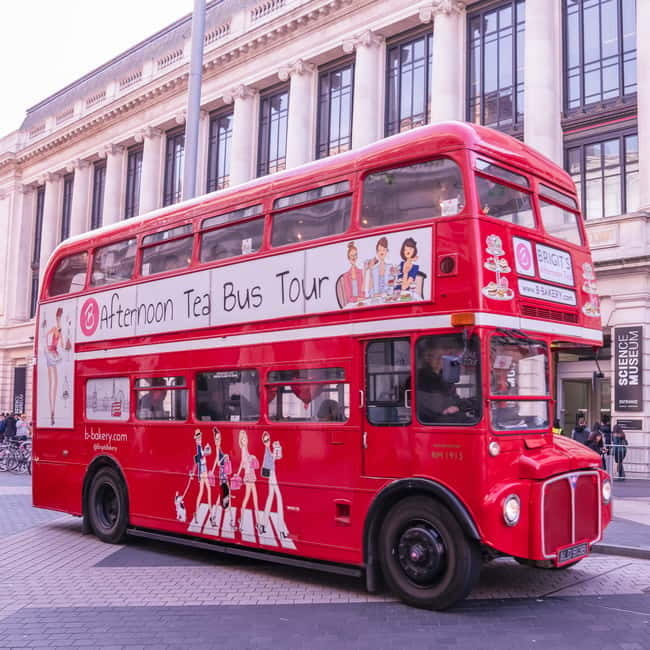 London: Afternoon Tea Sightseeing Bus Tour - Why this bus tour is different from ordinary afternoon tea