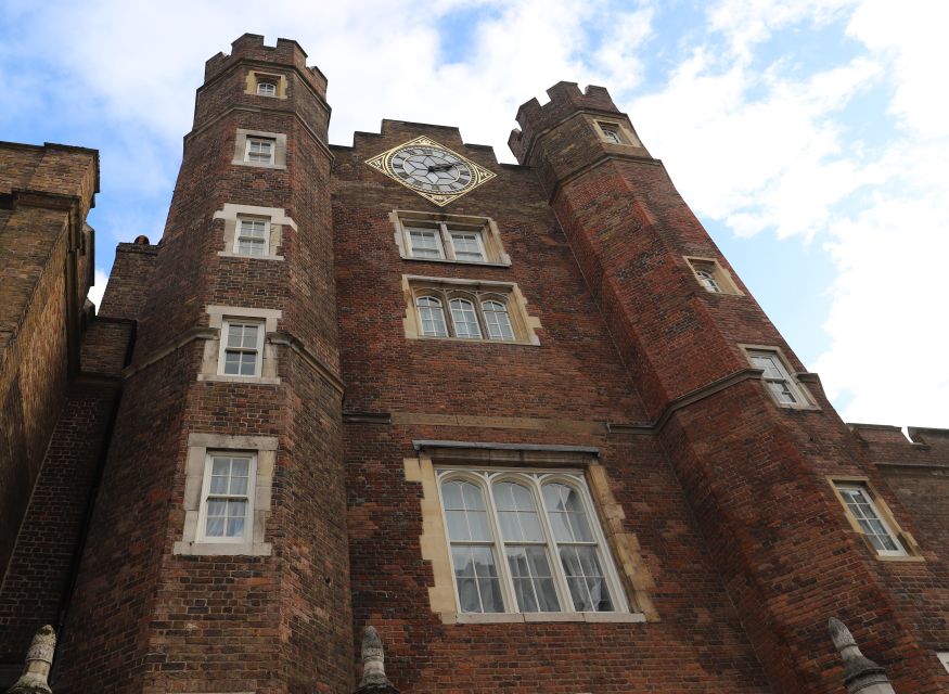 London: Buckingham Palace Walk & Tea at Kensington Palace - Key points at a glance