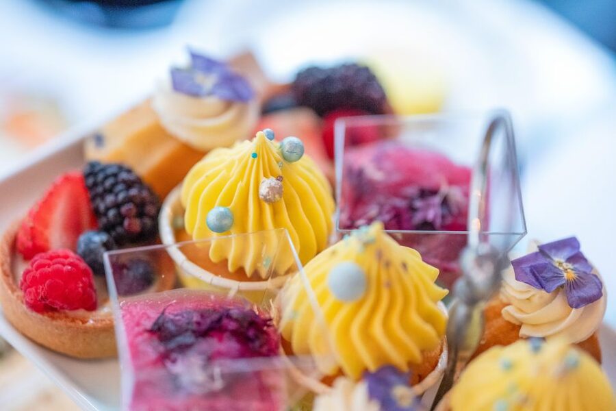 London: Gin and Afternoon Tea Bus Tour with Audio Guide - Three gin drinks, not just one tasting sip