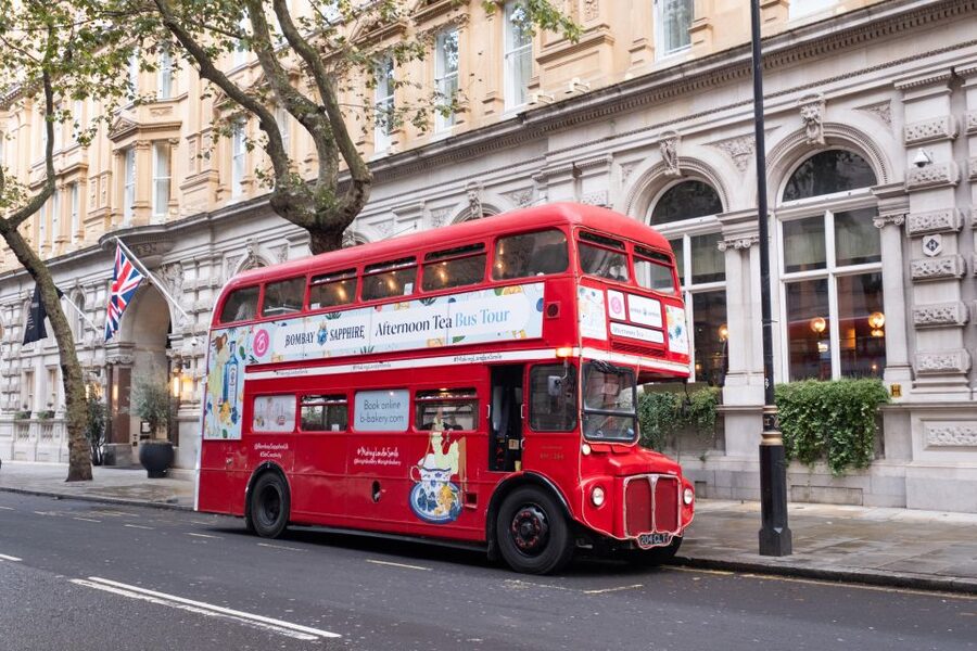 London: Gin and Afternoon Tea Bus Tour with Audio Guide - Audio commentary and the pace of the ride