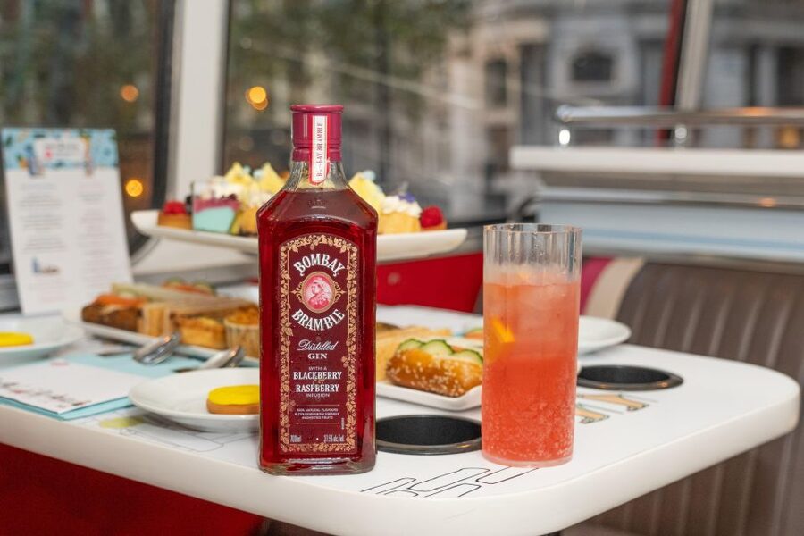 London: Gin and Afternoon Tea Bus Tour with Audio Guide - Small details that can make the ride better