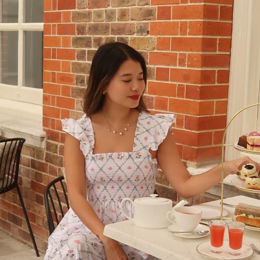 London: Kensington Palace Afternoon Tea & Guided Walk - Why this Kensington experience works