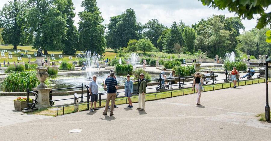 London: Kensington Palace Afternoon Tea & Guided Walk - Who will enjoy this most?