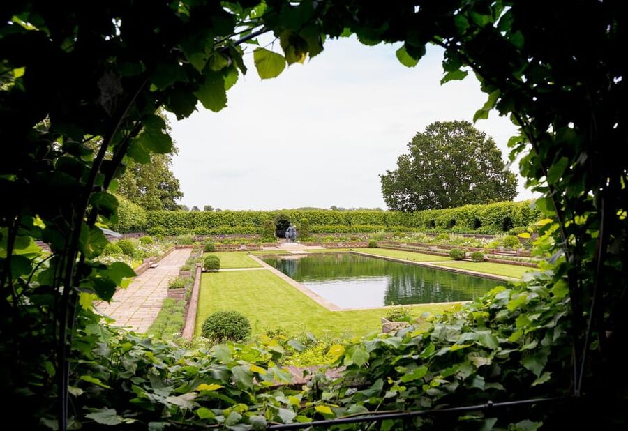 London: Kensington Palace Tour, Guard Change & Afternoon Tea - Who will enjoy this tour most?