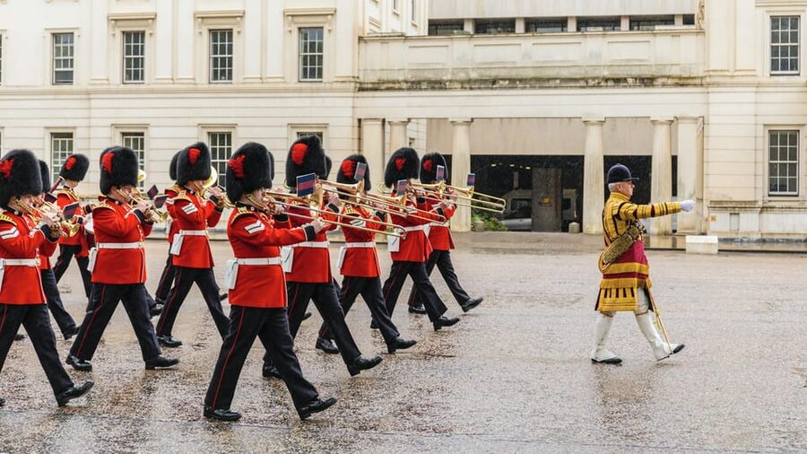 London: Kensington Palace Tour, Guard Change & Afternoon Tea - Practical tips for a smoother day
