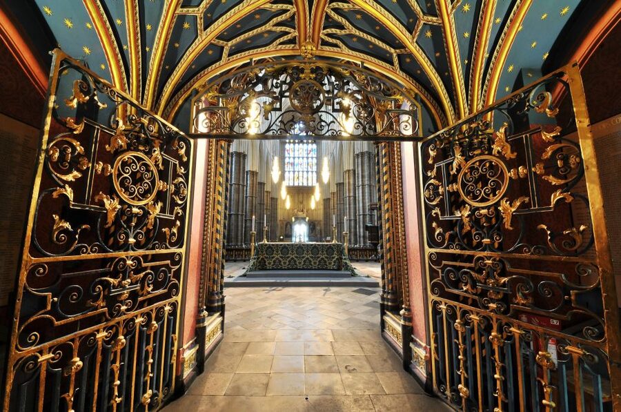 London: Royal Tour with Westminster Abbey & Afternoon Tea - Key points to know before booking