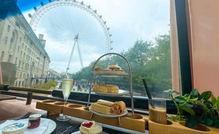 London: Taylor Swift-Inspired Afternoon Tea Bus Tour - A Taylor Swift afternoon tea with London rolling past