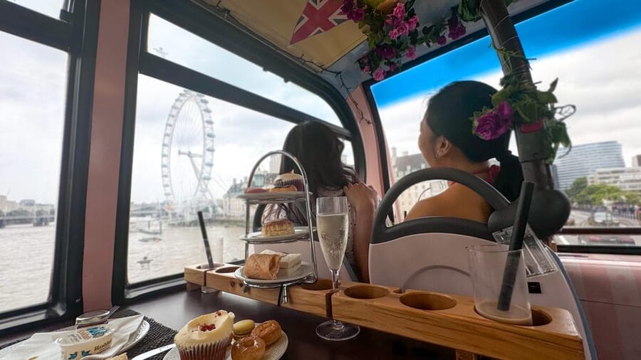 London: Taylor Swift-Inspired Afternoon Tea Bus Tour - Getting to Golden Tours Stop 1
