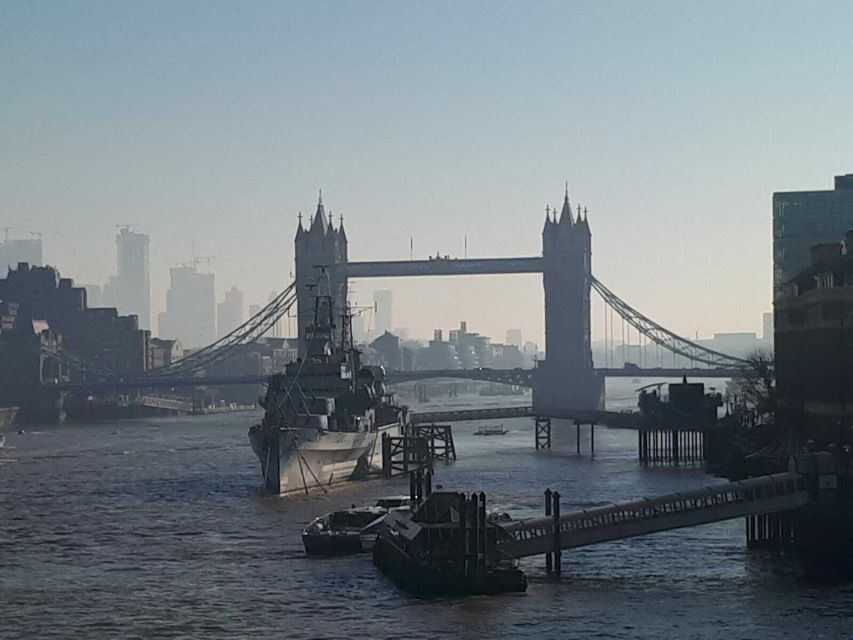 London: Tower, Cruise, & Harrods Tea Full-Day Experience - A long London day that covers the essentials