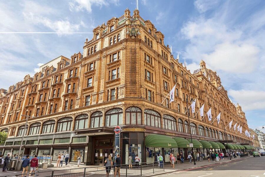 London: Tower, Cruise, & Harrods Tea Full-Day Experience - Seeing London from the Thames