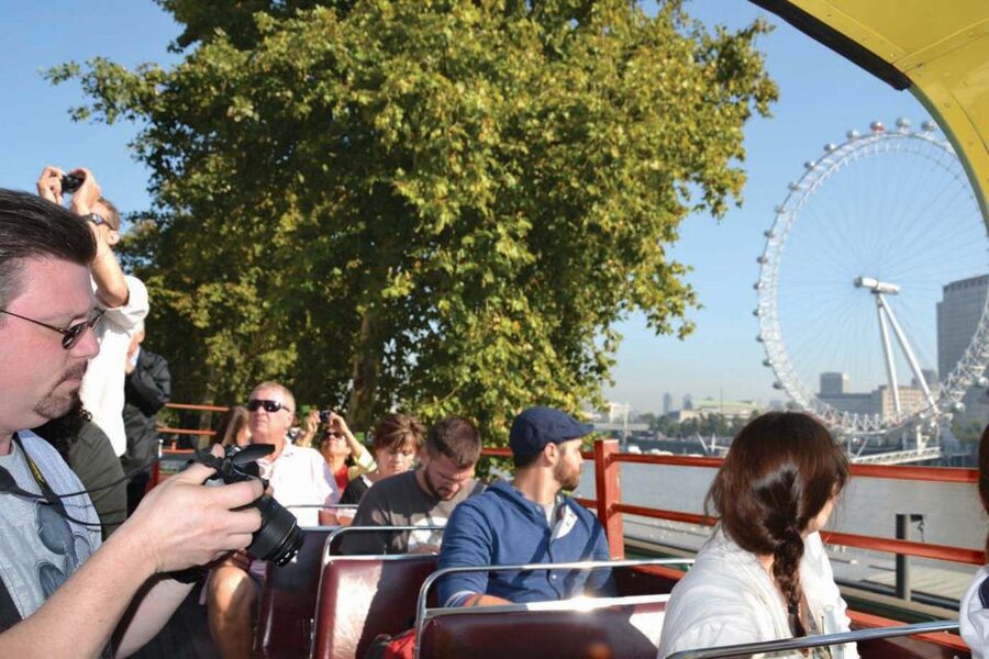 London Vintage Bus Tour and Cream Tea at Harrods - What the $134 price includes