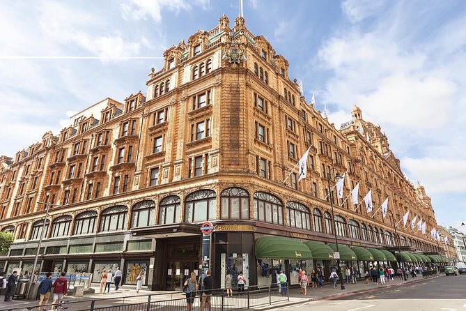 London Vintage Bus Tour with Cream Tea at Harrods - What the $137 price really covers