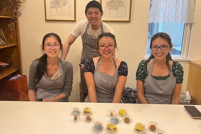 Making Japanese desserts Nerikiri & drinking matcha in Tokyo - A small class near Shimokitazawa