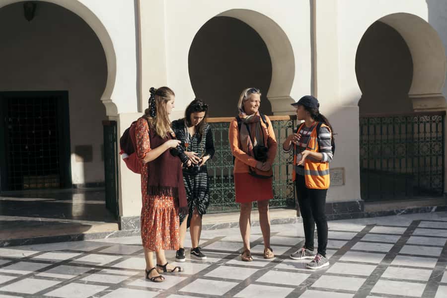 Marrakech: Cultural Bicycle Tour with Pastry and Tea - Machwar Al-Barani, Koutoubia, and a look at faith