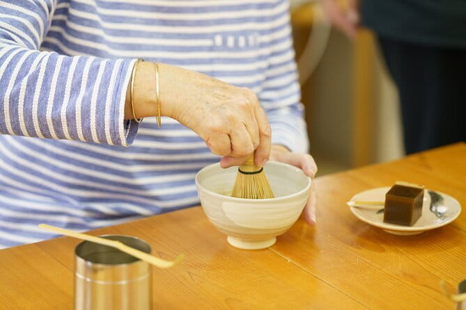 Matcha Grinding Experience and Walking Tour in Uji Kyoto - What the guide adds to the morning