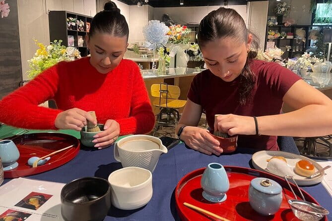 Matcha Making Experience in Shinjuku - Making matcha instead of merely ordering it