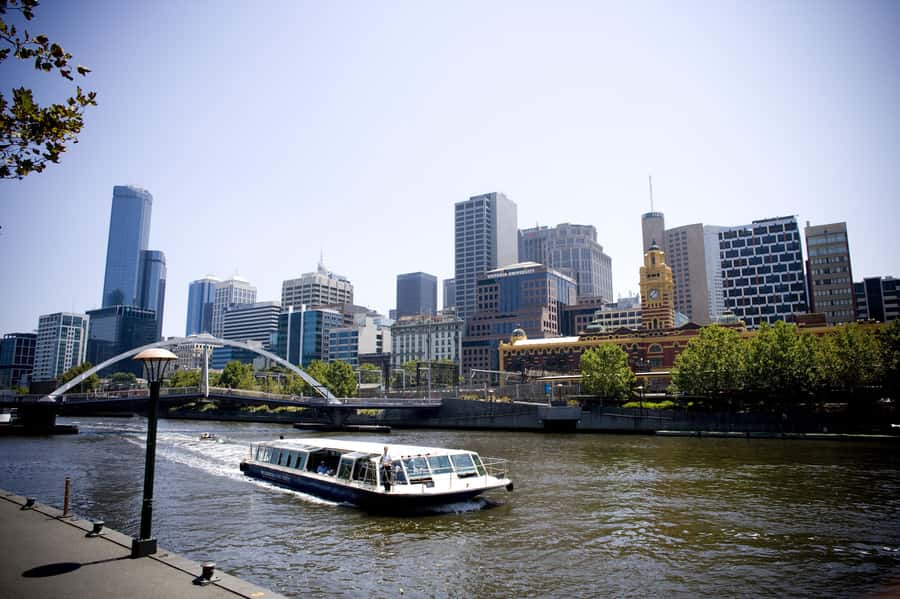Melbourne City Cruise with Tea, Coffee, and Commentary - Two Yarra River routes, two different sides of Melbourne