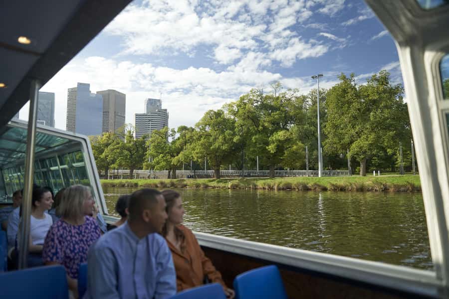 Melbourne City Cruise with Tea, Coffee, and Commentary - What the included tea and coffee really mean