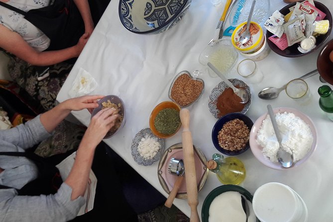 Moroccan Hands on traditional pastries & Tea class in Marrakech - Tasting warm pastries and taking a box home
