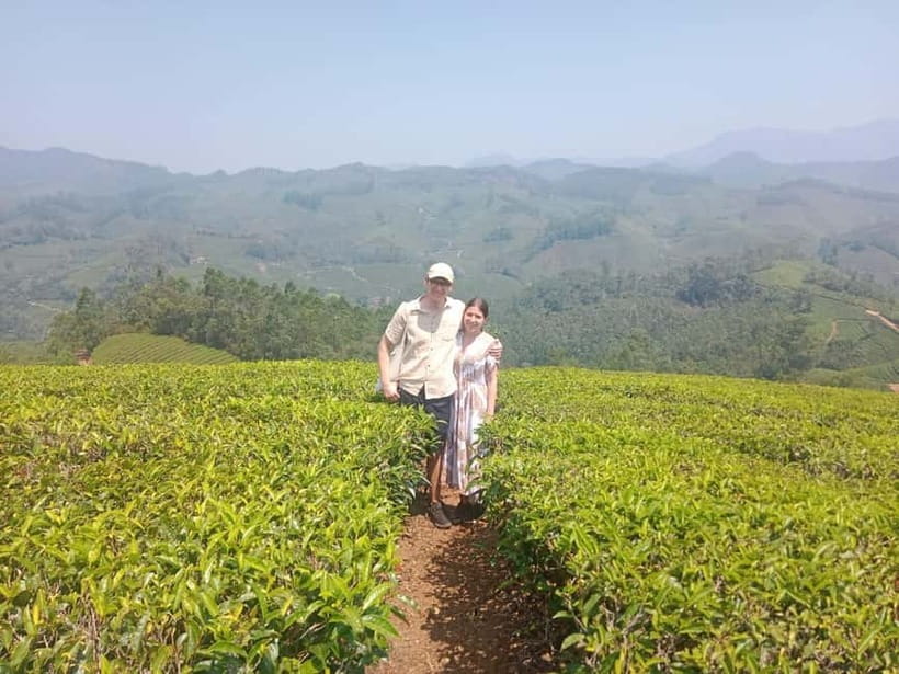 Munnar: Tea trail, Tea Factory, and Tea Tasting Tour - Meeting Mari, Raja, or another local guide