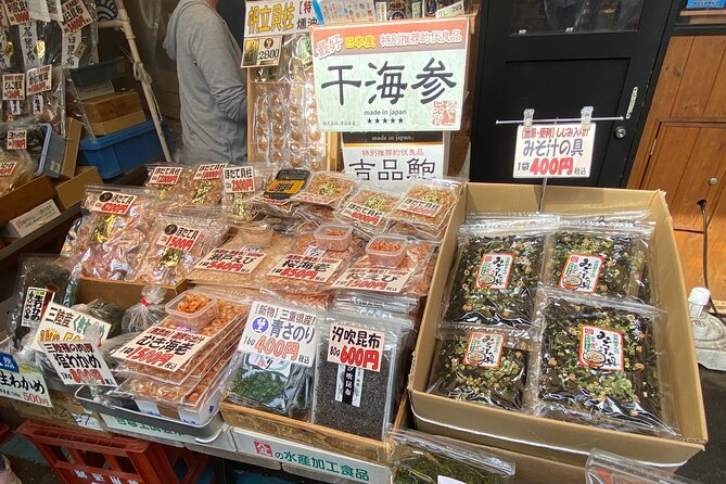 [NEW]JPN CULTURE - Buy@Toyosu Market SUSHI Making +TEA +Maid Cafe - Preparing sweets for the tea ceremony