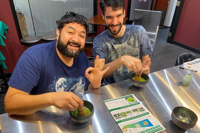 【NEW】Matcha Making Experience and Matcha Comparison in Tokyo - A welcome drink and the story behind matcha