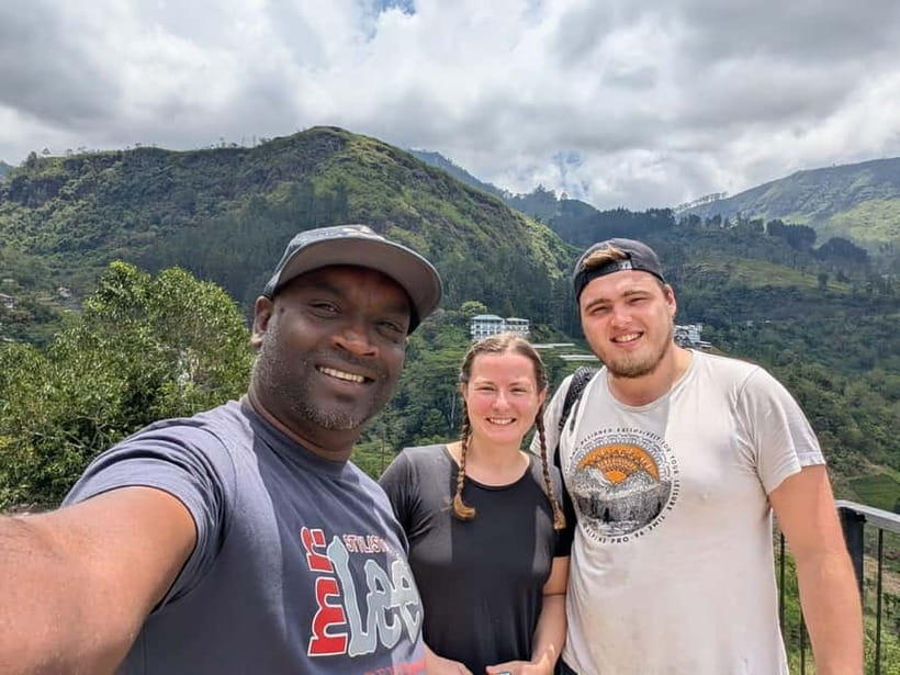 Nuwara Eliya Tea & Ramboda Falls Taxi tours for 5 pax - The quick take