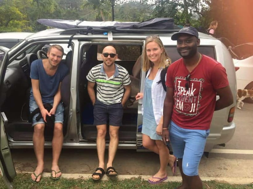Nuwara Eliya Tea & Ramboda Falls Taxi tours for 5 pax - Starting in Nuwara Eliya or Nanuoya