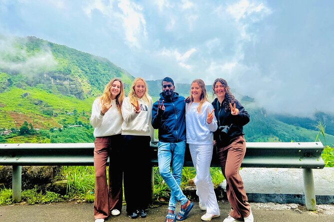 Nuwaraeliya Tea Factory and WaterFall Tour’s With DMJ Tours - Key points at a glance
