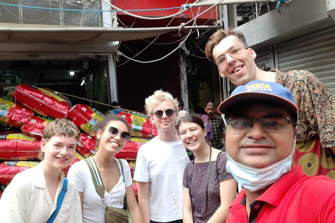 Old Delhi's heritage, Spice market, Masala Chai & food sampling - Starting near Lal Quila
